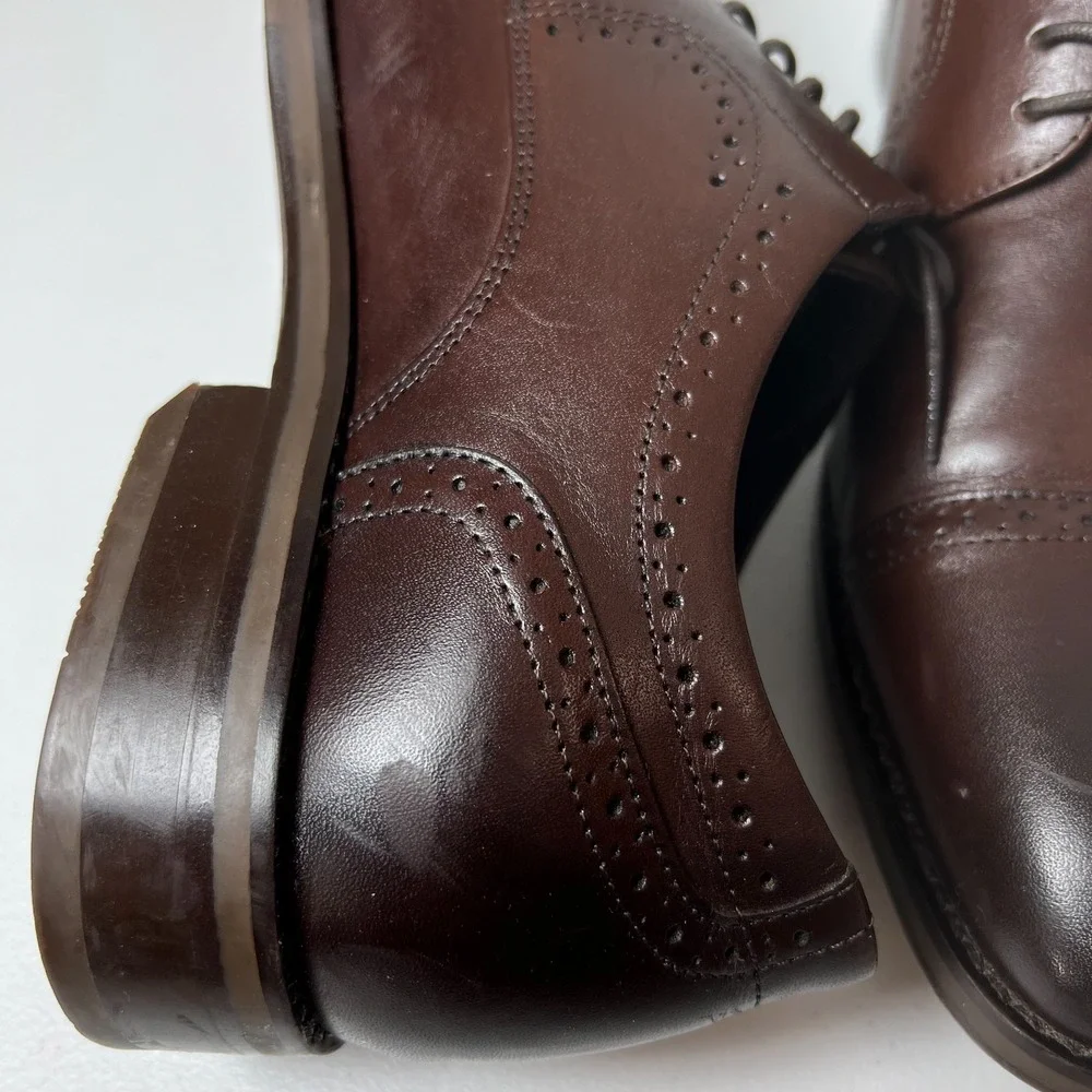 Johnston & Murphy XC flex dress shoes men 10 brown cap toe sheepskin memory foam